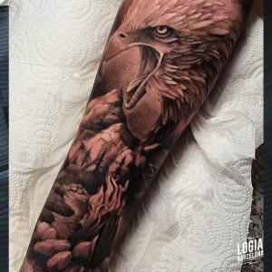 tatuaje_brazo_aguila_gritando_logiabarcelona_arko_13